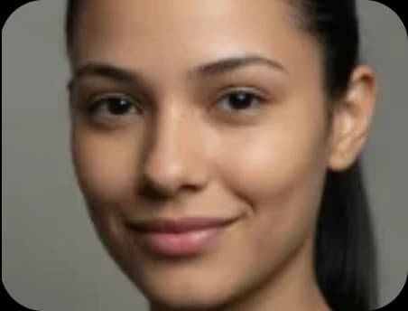 Headshot — Beatriz L.